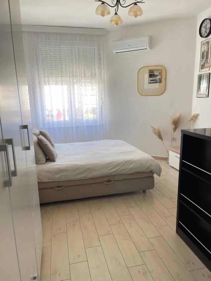 Elena Apartment Palit Exterior foto